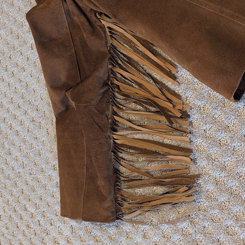 Brown 100% Leather Zip Up Jacket With Fringe Arms. Comint Brown Leather Coat - Picture 14 of 15